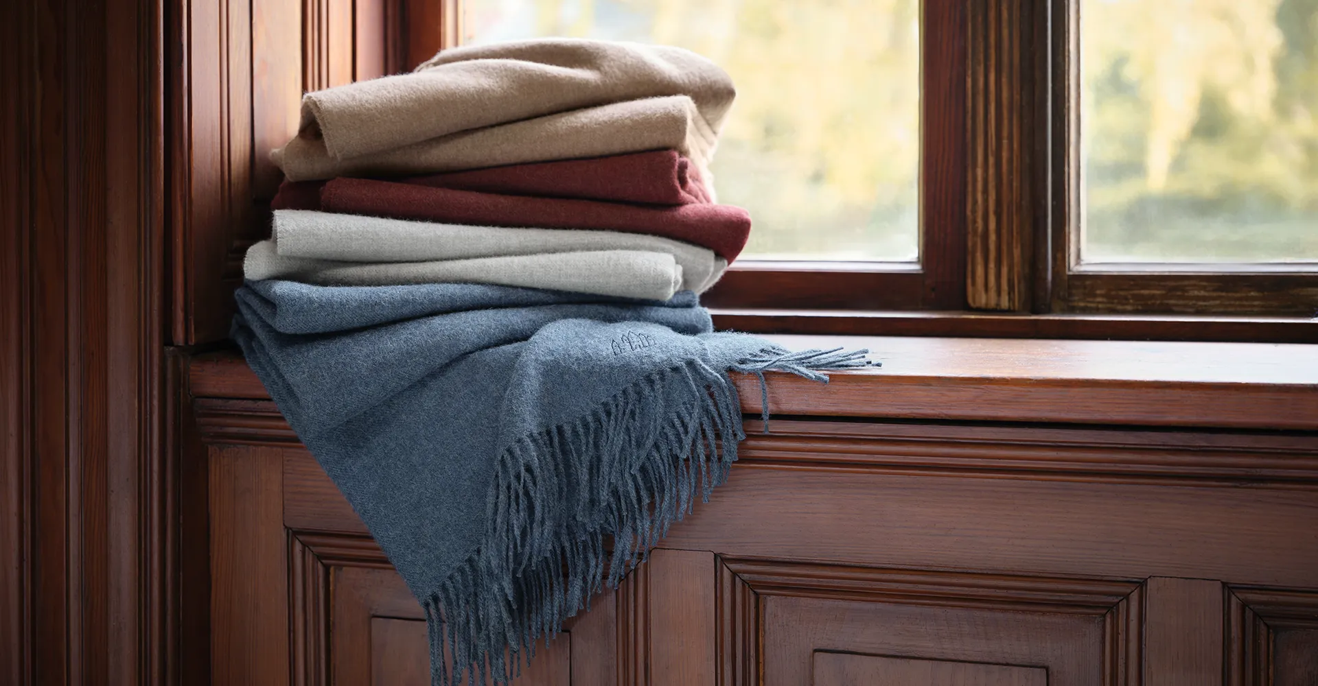 schlossberg-plaid-milo-alle Farben-hero-1920x1000 schlossberg-plaid-milo-alle Farben-hero-1920x1000