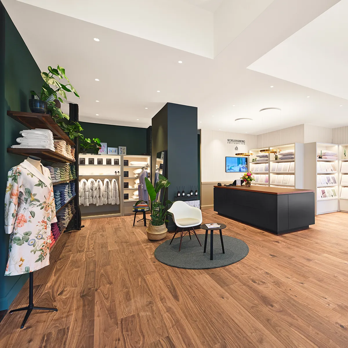 Schlossberg_Boutique_Bern_Raum 1_1200x1200