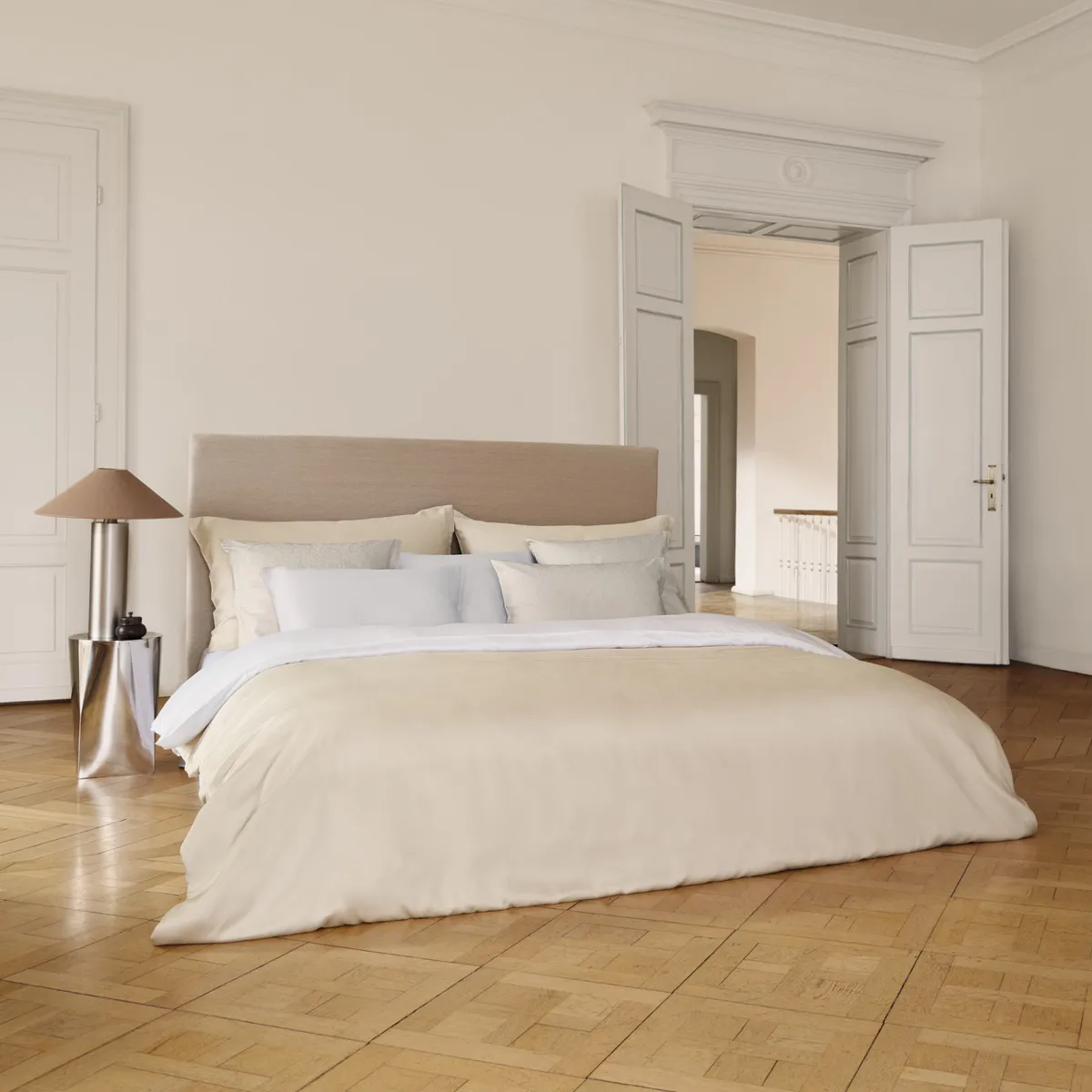 schlossberg-switzerland-bettwaesche-urban-micromodal-beige-blanc-gris-p1-hero-talis-ecru-1200x1200 schlossberg-switzerland-bettwaesche-urban-micromodal-beige-blanc-gris-p1-hero-talis-ecru-1200x1200